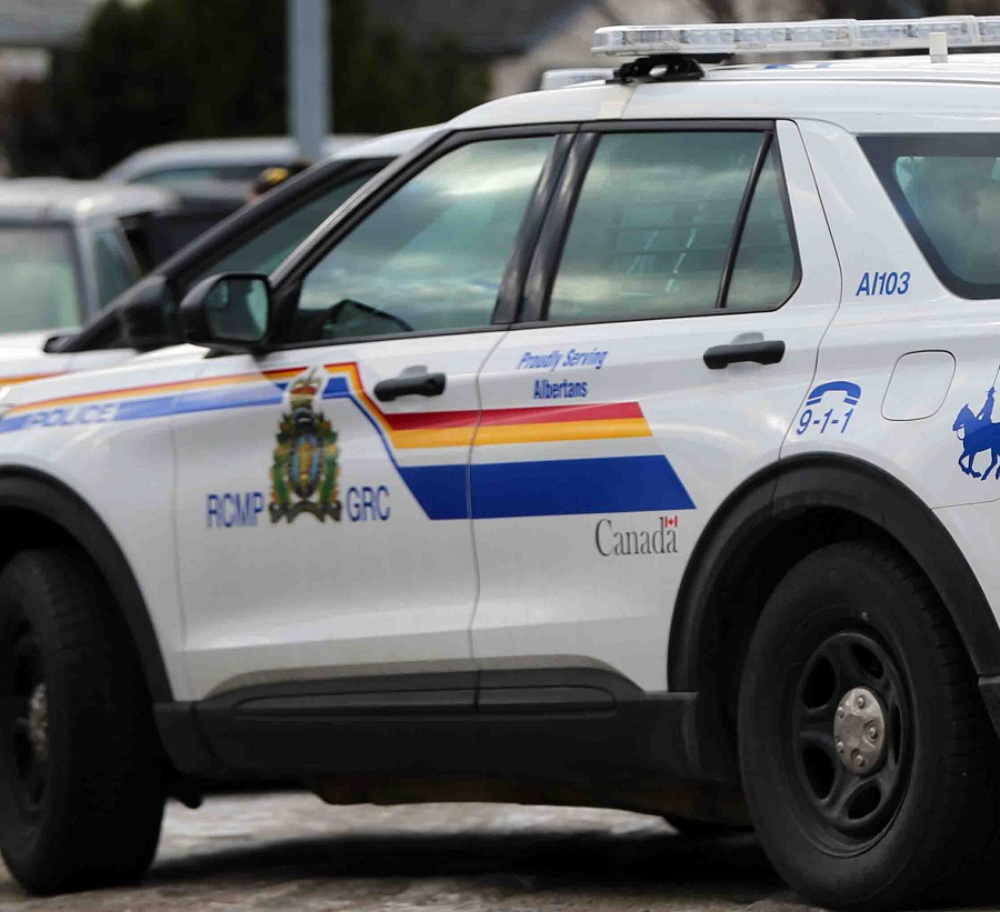 Update Airdrie RCMP onscene of multivehicle collision